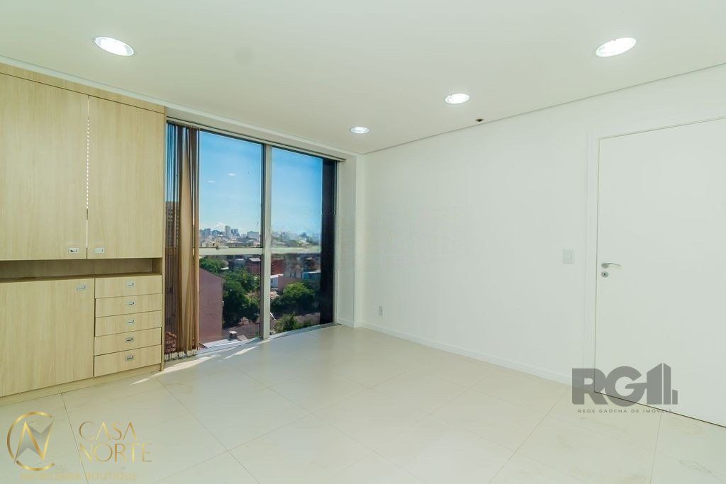Sala Comercial à venda , 75m², Rua Almirante Barroso no bairro Floresta em Porto Alegre