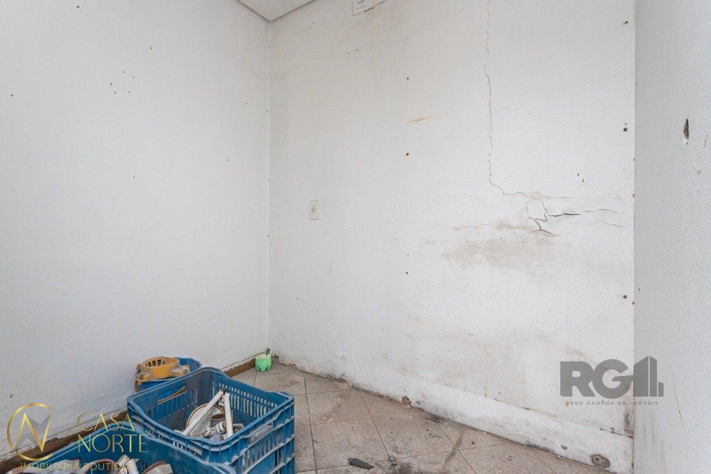 Sala Comercial à venda , 157m², Avenida Senador Salgado Filho no bairro Centro Histórico em Porto Alegre