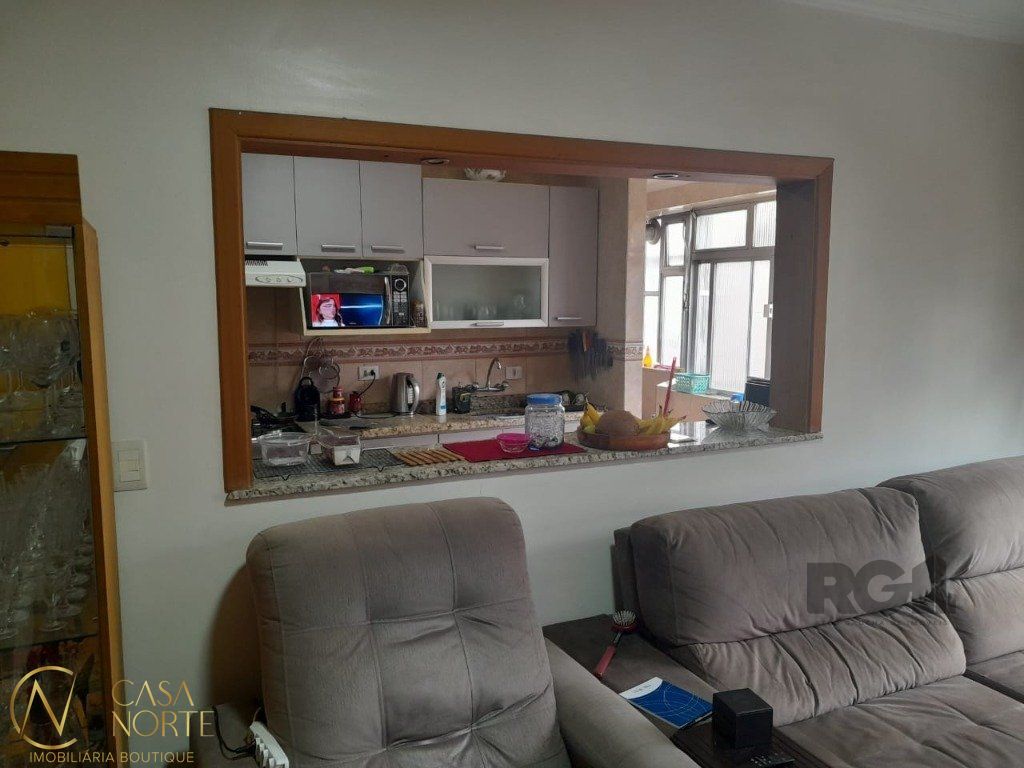 Apartamento à venda com 3 quartos, 92m², 2 vagas, Rua Líbero Badaró no bairro Passo da Areia em Porto Alegre