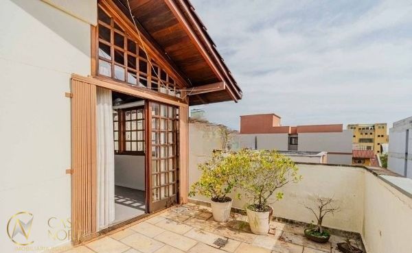 Cobertura à venda com 2 quartos, 135m², 1 vaga, Rua São Manoel no bairro Rio Branco em Porto Alegre