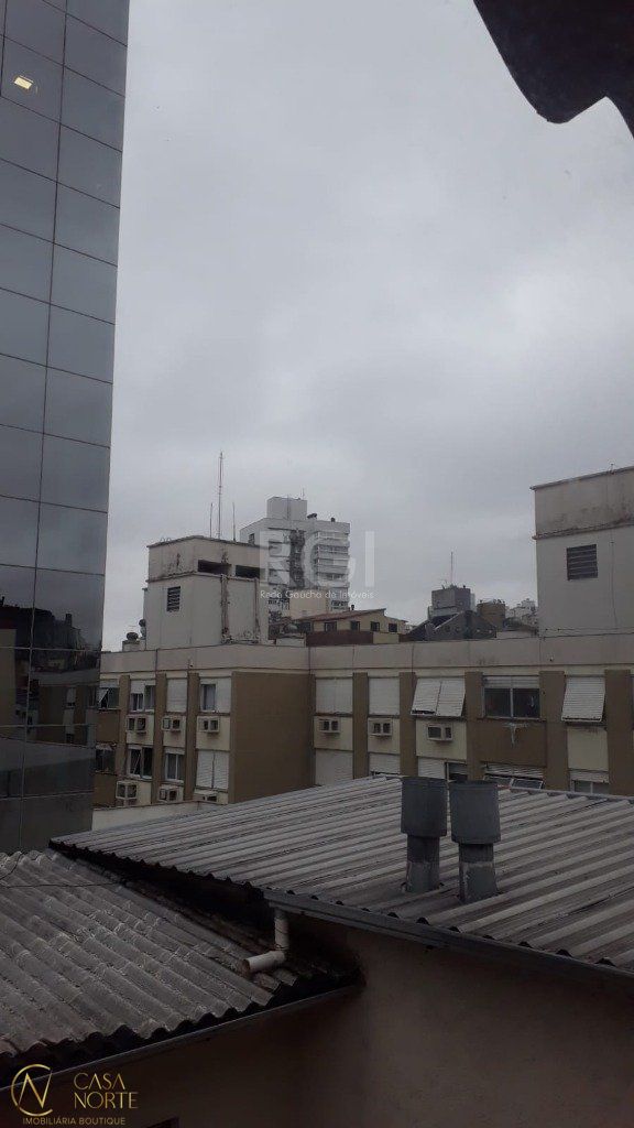 Cobertura à venda com 2 quartos, 95m², 1 suíte, 1 vaga, Avenida Lavras no bairro Petrópolis em Porto Alegre