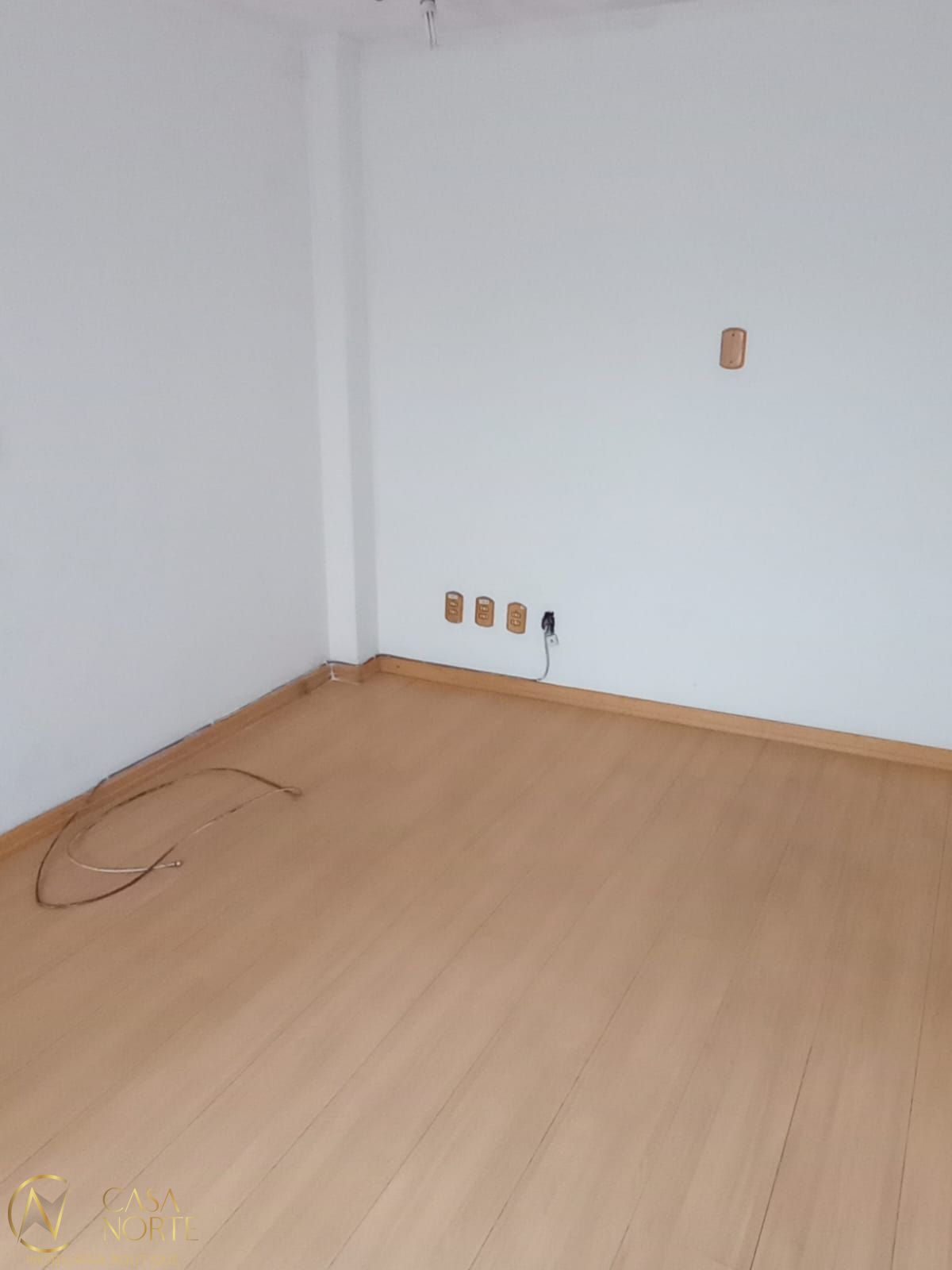 Casa à venda com 3 quartos, 156m², 3 suítes, 1 vaga, Rua Joaquim Cruz no bairro Santo Antônio em Porto Alegre