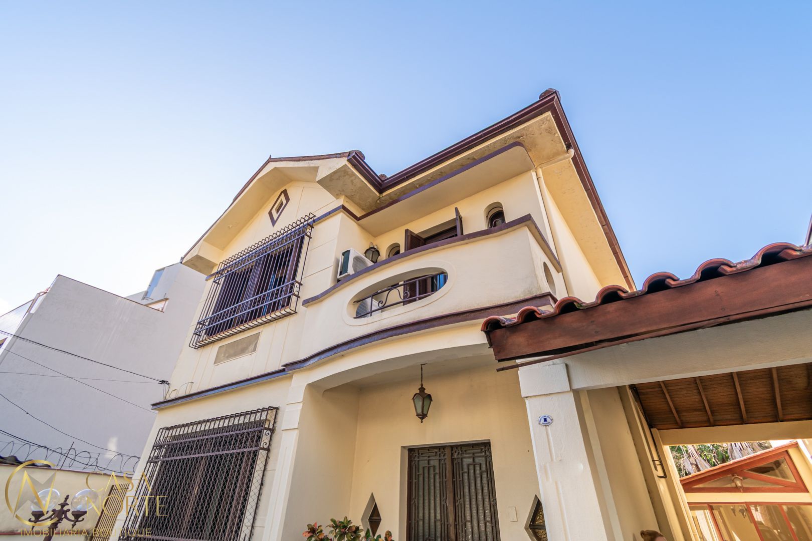 Casa à venda com 3 quartos, 160m², 1 suíte, 2 vagas, Rua Germano Hasslocher no bairro Azenha em Porto Alegre