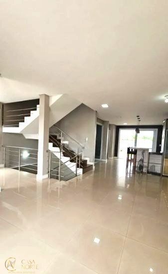 Casa de Condomínio à venda com 4 quartos, 284m², 1 suíte, 4 vagas, Rua Walter Porto Filho no bairro Mário Quintana em Porto Alegre