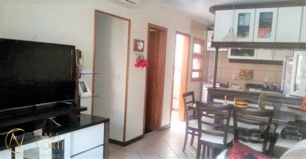 Casa de Condomínio à venda com 3 quartos, 95m², 1 vaga, Rua Humberto de Campos no bairro Partenon em Porto Alegre