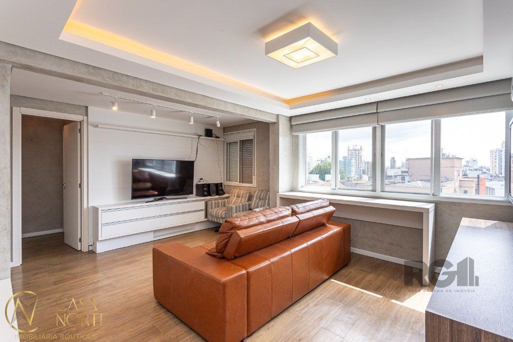Apartamento à venda com 3 quartos, 68m², 1 suíte, 1 vaga, Avenida Florianópolis no bairro Azenha em Porto Alegre