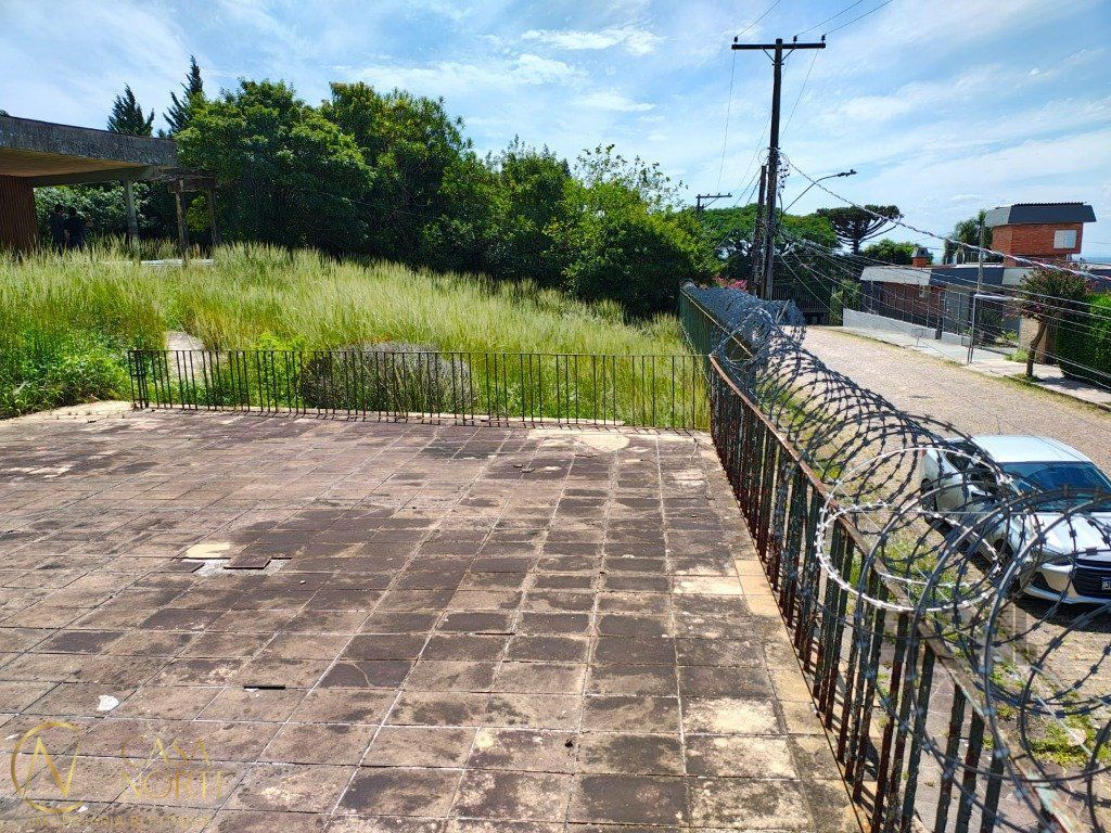Terreno à venda  com 1176m², Rua Vilamil no bairro Santa Tereza em Porto Alegre