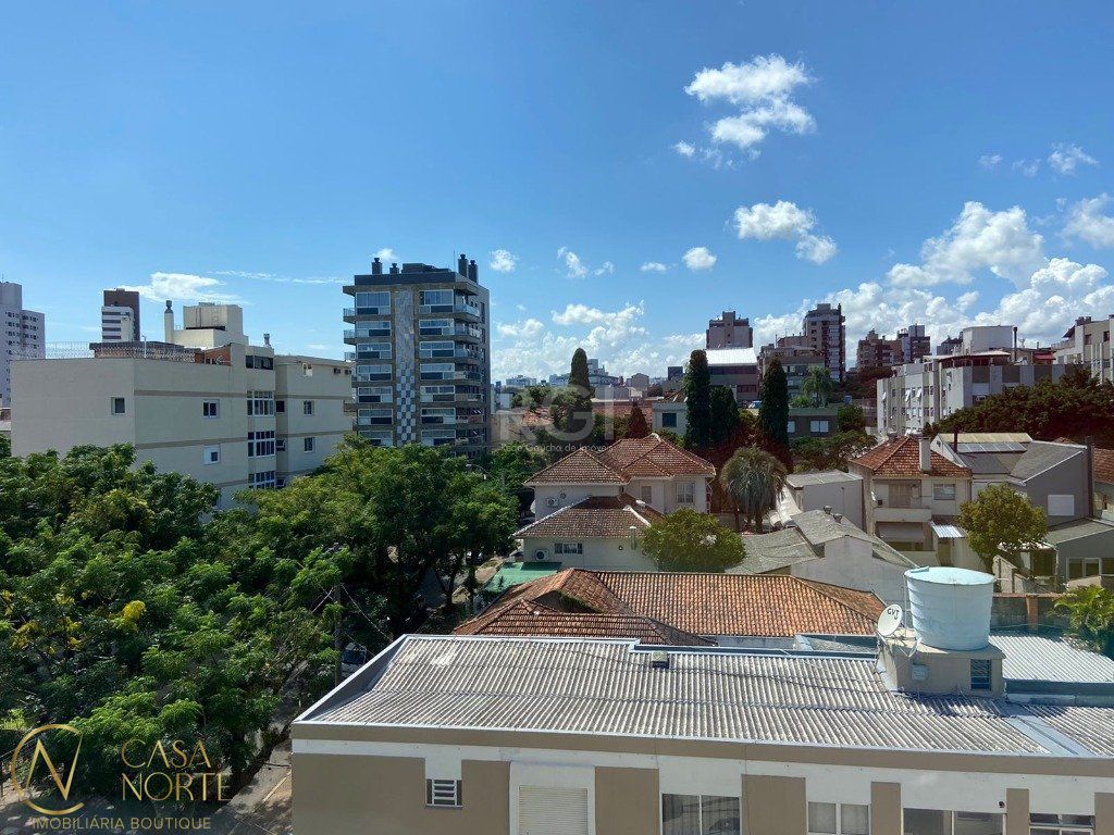 Apartamento à venda com 2 quartos, 55m², 1 vaga, Rua Dona Eugênia no bairro Santa Cecília em Porto Alegre