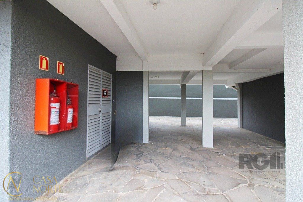 Cobertura à venda com 3 quartos, 73m², 1 vaga, Rua Doutor Campos Velho no bairro Cristal em Porto Alegre