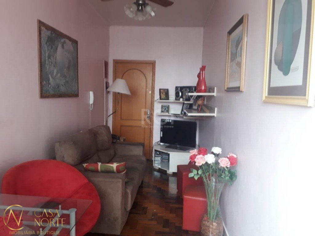 Apartamento à venda com 2 quartos, 47m², Rua Santana no bairro Farroupilha em Porto Alegre