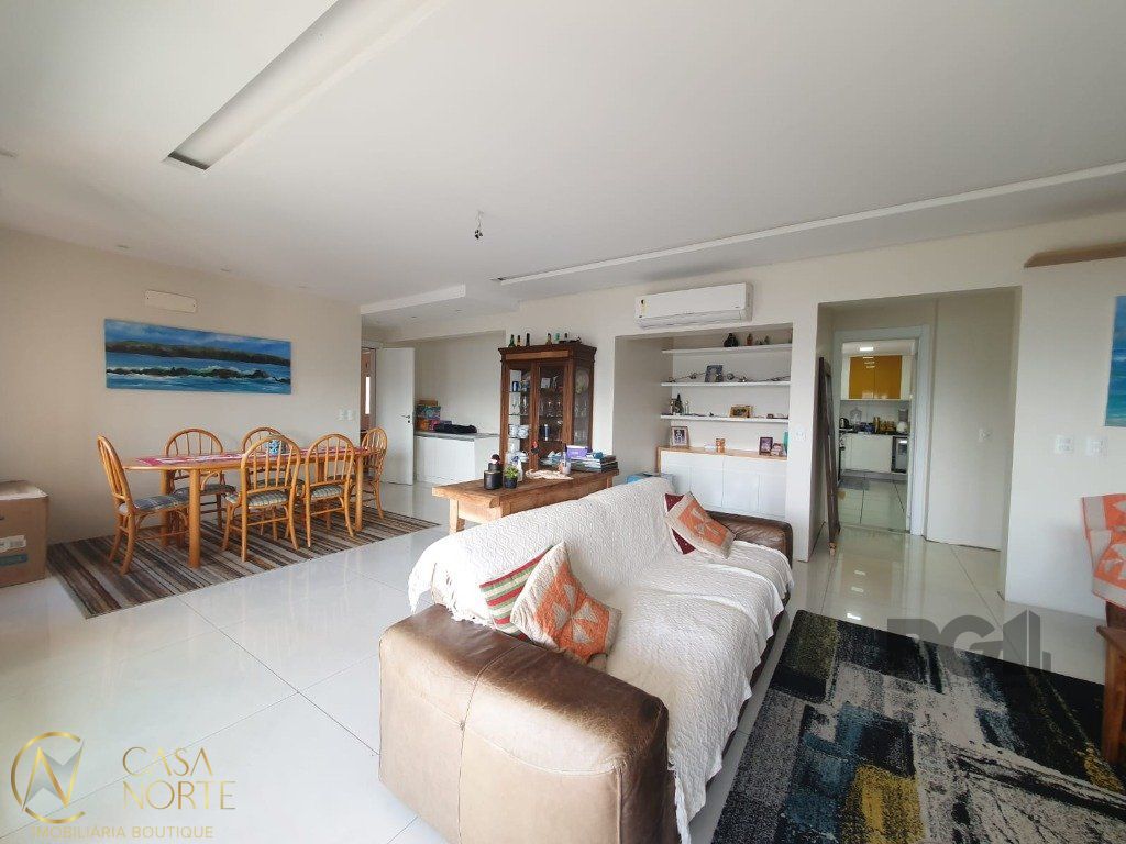 Apartamento à venda com 3 quartos, 162m², 3 suítes, 2 vagas, Rua Nicola Mathias Falci no bairro Jardim do Salso em Porto Alegre