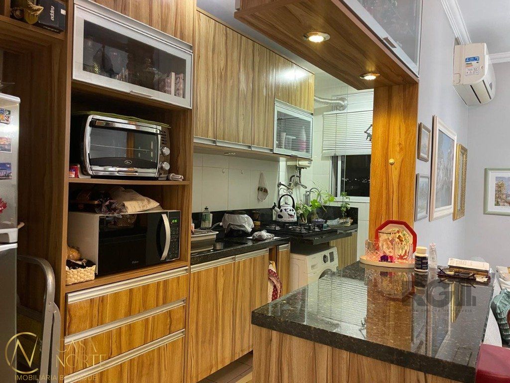 Apartamento à venda com 2 quartos, 59m², 1 vaga, Avenida Teresópolis no bairro Teresópolis em Porto Alegre