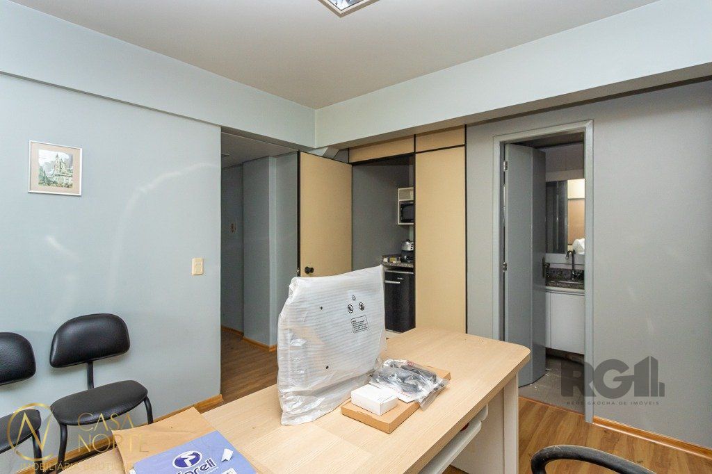 Sala Comercial à venda , 48m², Avenida Ipiranga no bairro Praia de Belas em Porto Alegre