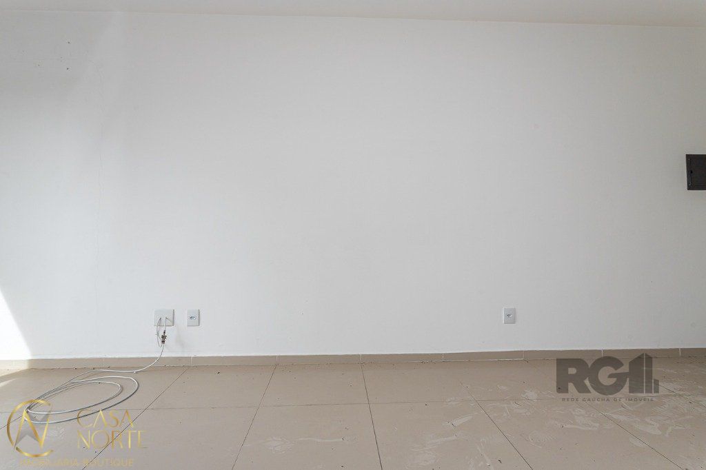 Sala Comercial à venda com 1 quarto, 30m², Avenida Ipiranga no bairro Menino Deus em Porto Alegre