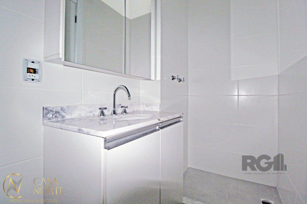 Apartamento à venda com 2 quartos, 52m², 1 vaga, Avenida Bento Gonçalves no bairro Partenon em Porto Alegre