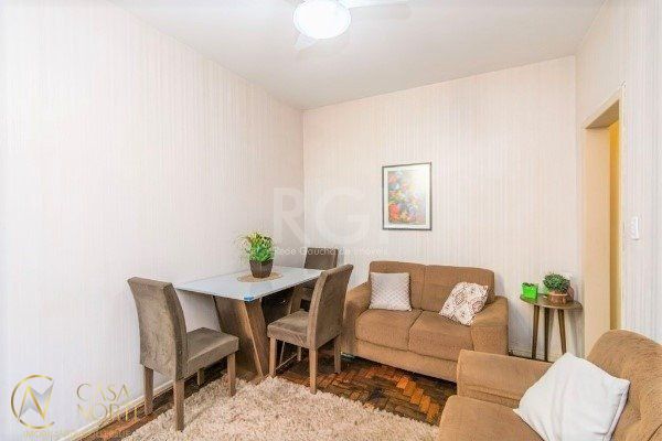 Apartamento à venda com 2 quartos, 63m², Rua Giordano Bruno no bairro Rio Branco em Porto Alegre
