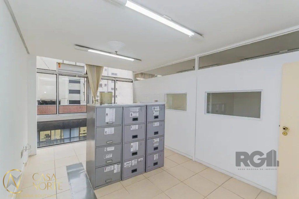 Sala Comercial à venda , 71m², Rua dos Andradas no bairro Centro Histórico em Porto Alegre