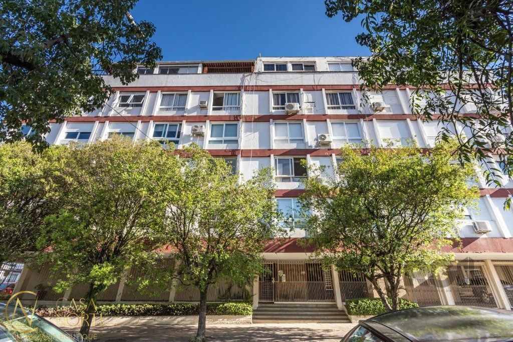 Cobertura à venda com 3 quartos, 245m², 1 suíte, 2 vagas, Rua Marquês do Herval no bairro Moinhos de Vento em Porto Alegre