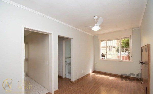 Apartamento à venda com 1 quarto, 41m², Rua Ângelo Crivellaro no bairro Jardim do Salso em Porto Alegre