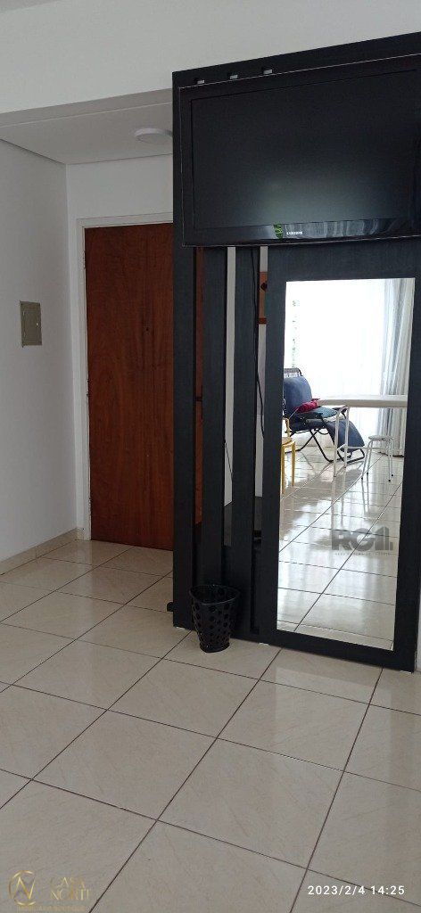 Sala Comercial à venda , 30m², Avenida Cristovao Colombo no bairro Floresta em Porto Alegre