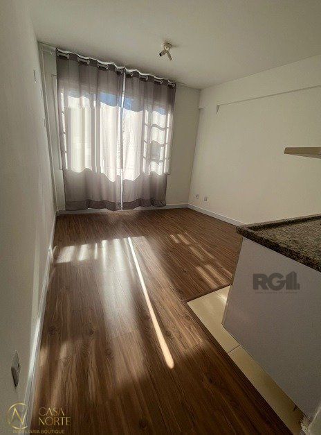 Apartamento à venda com 1 quarto, 24m², Rua Doutor Flores no bairro Centro Histórico em Porto Alegre
