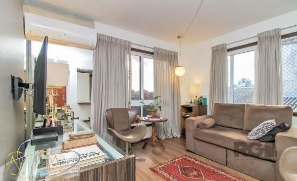 Apartamento à venda com 1 quarto, 44m², 2 vagas, Rua Comendador Rheingantz no bairro Auxiliadora em Porto Alegre