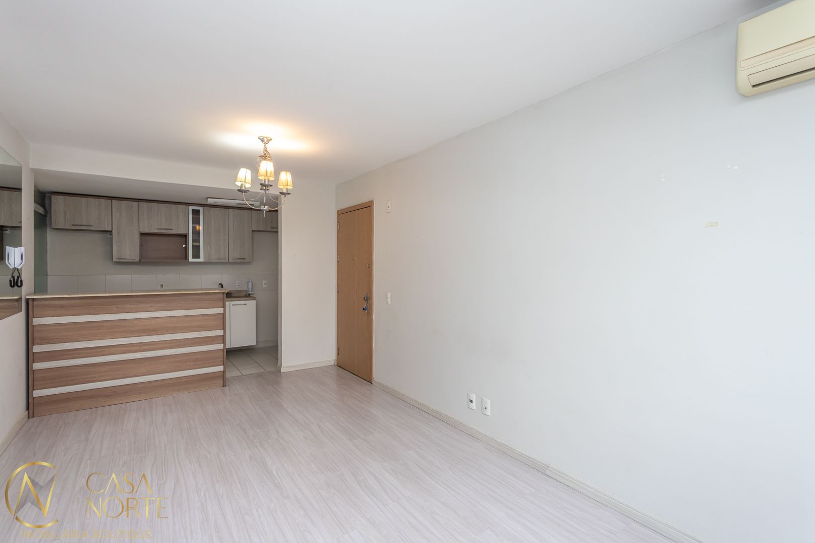 Apartamento à venda com 3 quartos, 68m², 1 suíte, 1 vaga, Rua Carlos Reverbel no bairro Jardim Carvalho em Porto Alegre