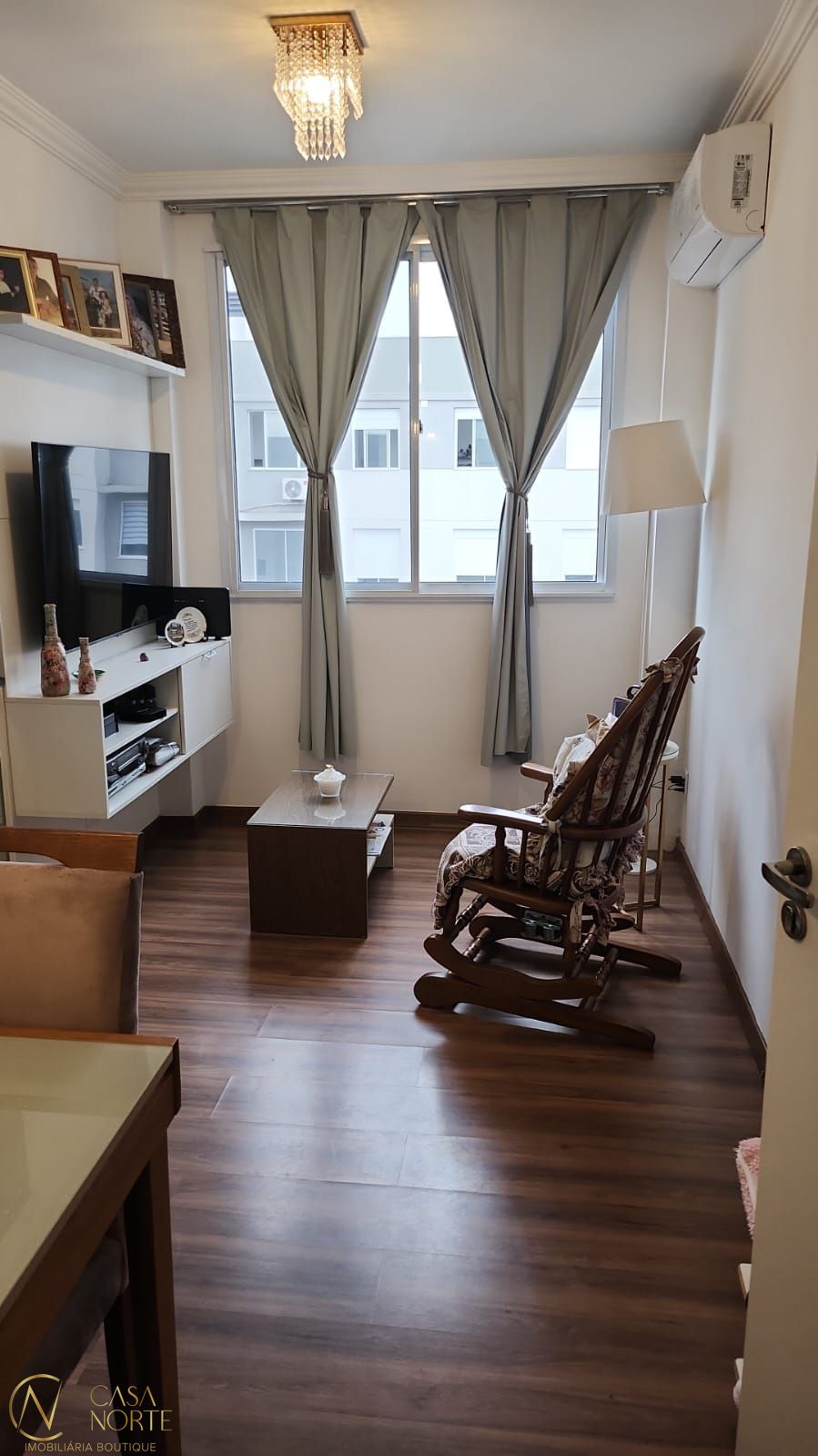 Apartamento à venda com 2 quartos, 42m², 1 vaga, Alameda Três de Outubro no bairro Sarandi em Porto Alegre