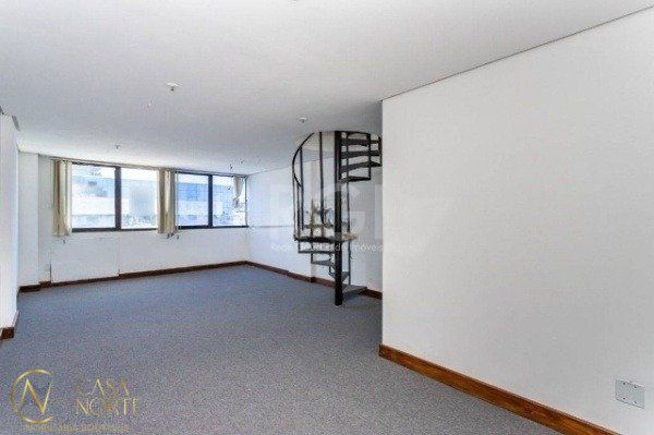 Sala Comercial à venda com 2 quartos, 132m², 2 vagas, Avenida Carlos Gomes no bairro Boa Vista em Porto Alegre