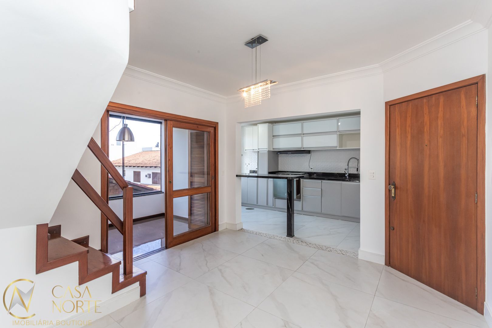 Cobertura à venda com 3 quartos, 160m², 1 suíte, 2 vagas, Rua Dona Adda Mascarenhas de Moraes no bairro Jardim Planalto em Porto Alegre