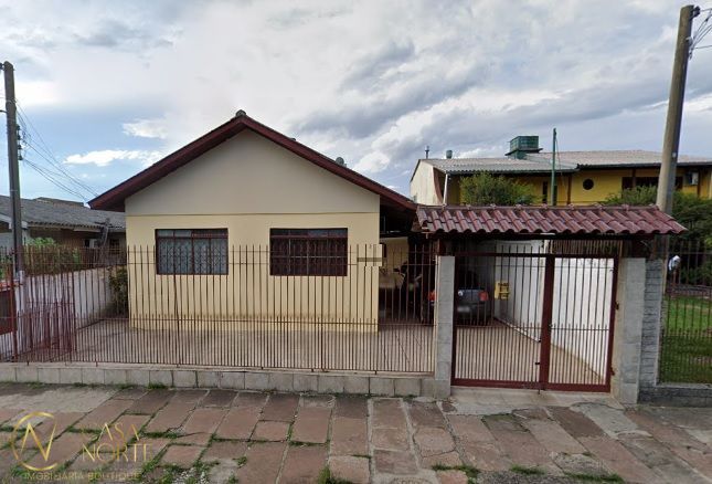 Casa à venda com 2 quartos, 80m², 2 vagas, Avenida Faria Lobato no bairro Sarandi em Porto Alegre