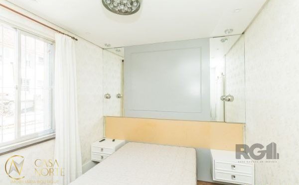 Apartamento à venda com 2 quartos, 62m², Rua Tuparaí no bairro Passo da Areia em Porto Alegre
