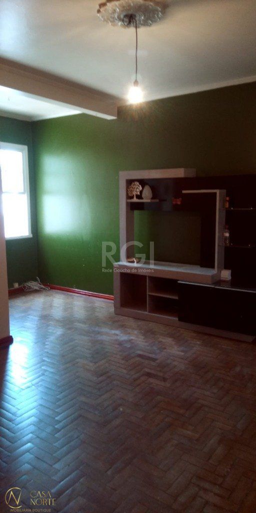 Apartamento à venda com 2 quartos, 57m², Avenida Presidente Franklin Roosevelt no bairro Navegantes em Porto Alegre