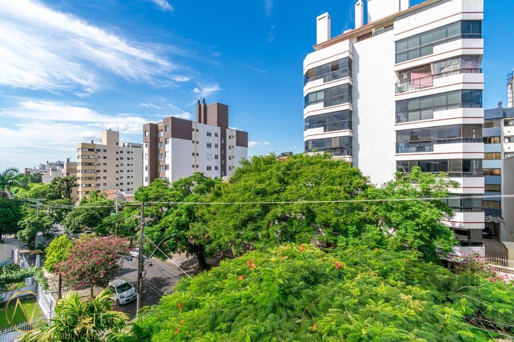 Cobertura à venda com 4 quartos, 201m², 1 suíte, Rua Portugal no bairro São João em Porto Alegre