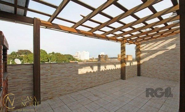 Cobertura à venda com 3 quartos, 86m², 1 vaga, Rua Jataí no bairro Cristal em Porto Alegre