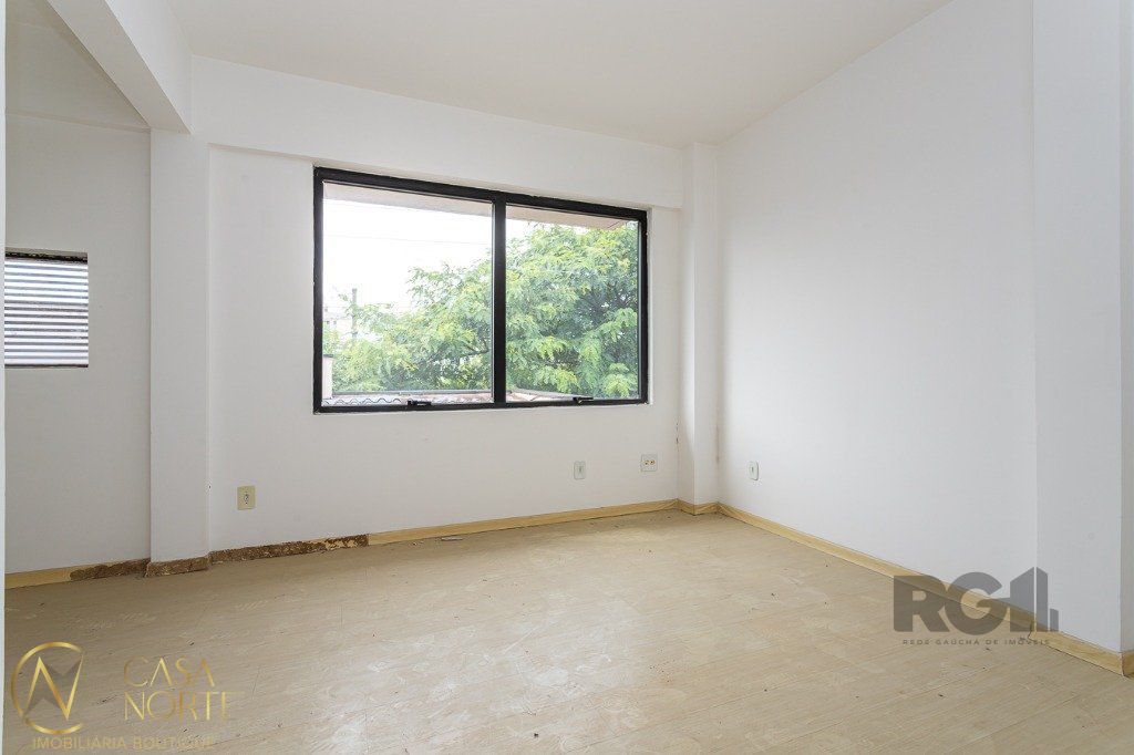 Sala Comercial à venda com 1 quarto, 20m², Avenida Ipiranga no bairro Menino Deus em Porto Alegre