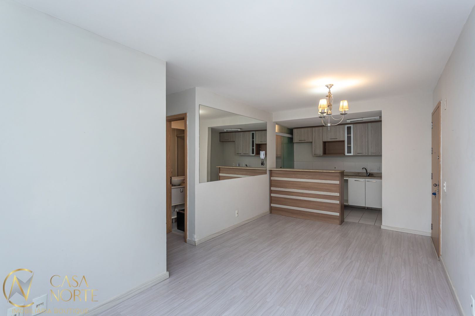 Apartamento à venda com 3 quartos, 68m², 1 suíte, 1 vaga, Rua Carlos Reverbel no bairro Jardim Carvalho em Porto Alegre