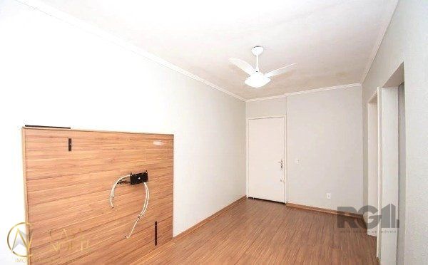 Apartamento à venda com 1 quarto, 41m², Rua Ângelo Crivellaro no bairro Jardim do Salso em Porto Alegre