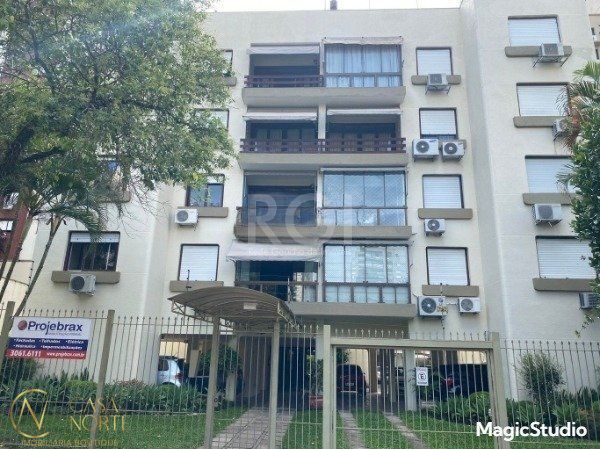 Apartamento à venda com 3 quartos, 110m², 1 suíte, 1 vaga, Rua Germano Petersen Junior no bairro Auxiliadora em Porto Alegre