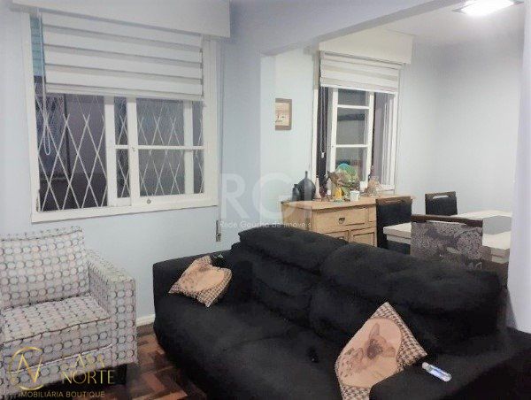 Apartamento à venda com 4 quartos, 77m², 1 vaga, Avenida Arnaldo Bohrer no bairro Teresópolis em Porto Alegre