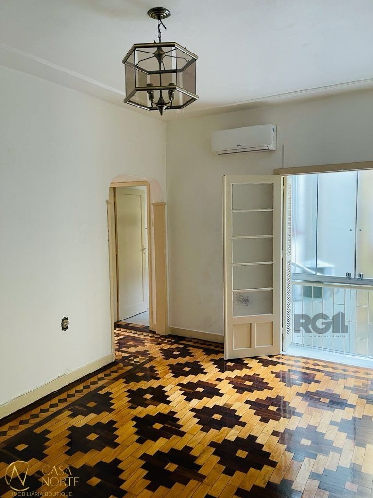 Apartamento à venda com 2 quartos, 68m², Rua Alberto Torres no bairro Cidade Baixa em Porto Alegre