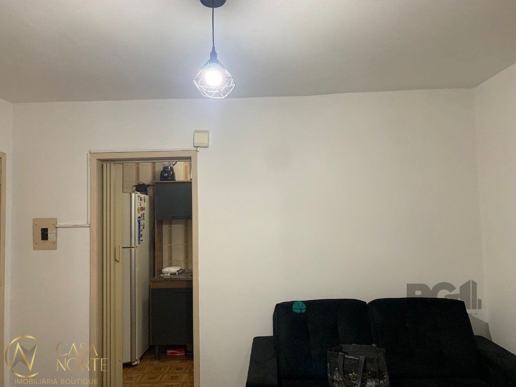 Apartamento à venda com 1 quarto, 35m², Avenida Juscelino Kubitschek de Oliveira no bairro Jardim Leopoldina em Porto Alegre