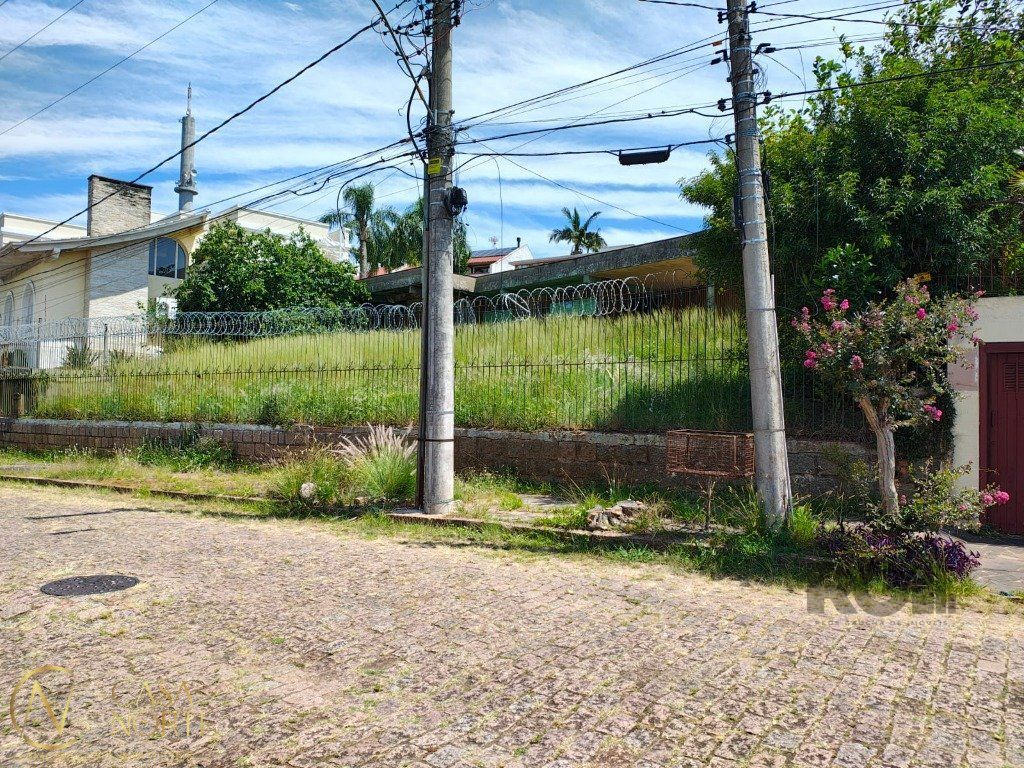 Terreno à venda  com 1176m², Rua Vilamil no bairro Santa Tereza em Porto Alegre