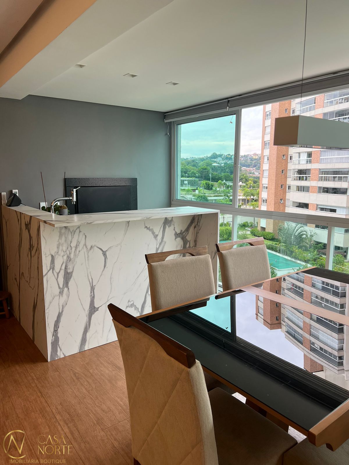 Apartamento à venda com 3 quartos, 199m², 1 suíte, 2 vagas, Rua Nicola Mathias Falci no bairro Jardim do Salso em Porto Alegre