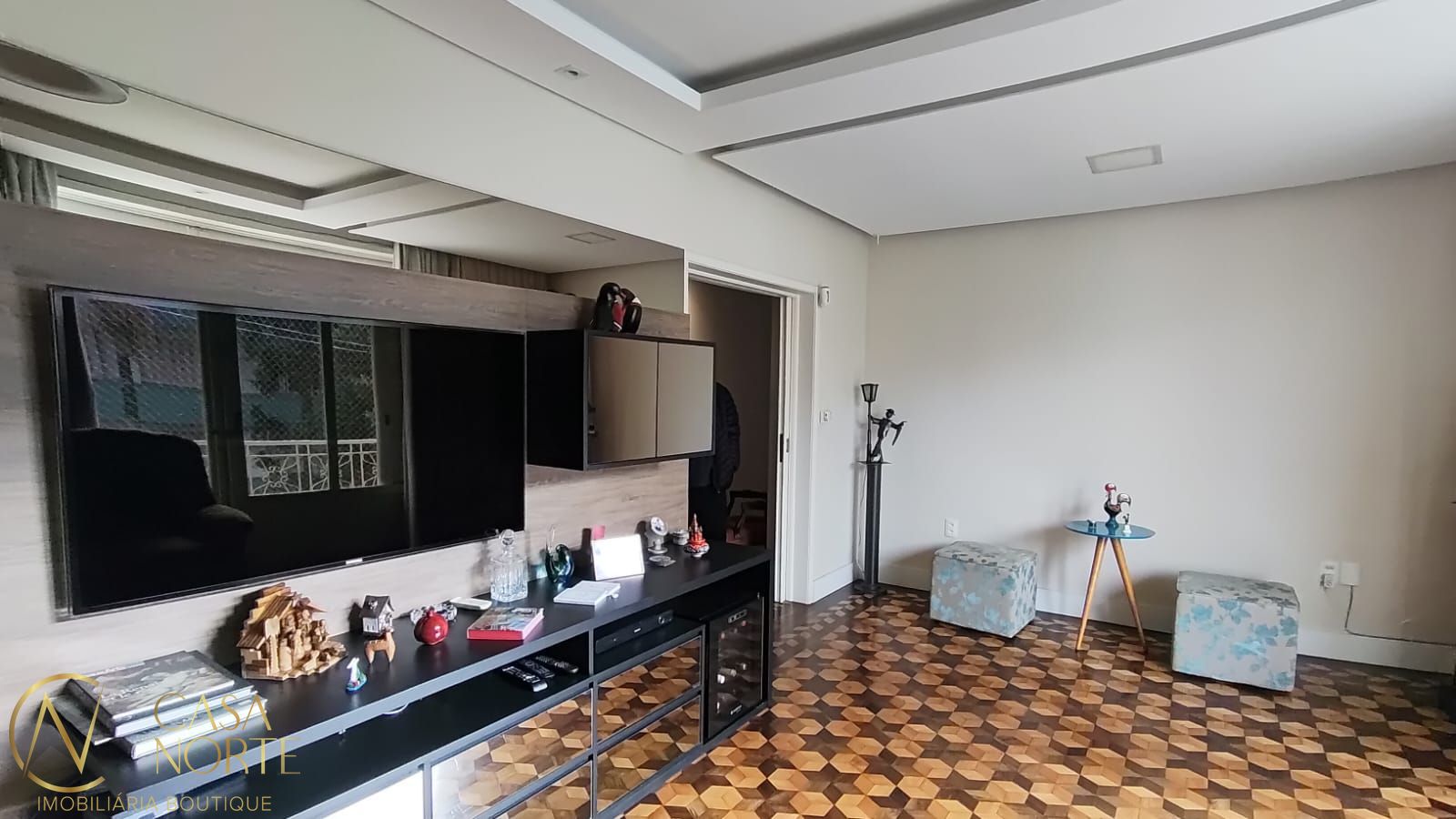Apartamento à venda com 3 quartos, 141m², Travessa Ferreira de Abreu no bairro Santana em Porto Alegre