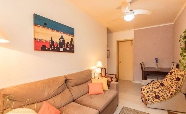 Apartamento à venda com 1 quarto, 37m², 1 vaga, Rua Sapê no bairro Passo da Areia em Porto Alegre