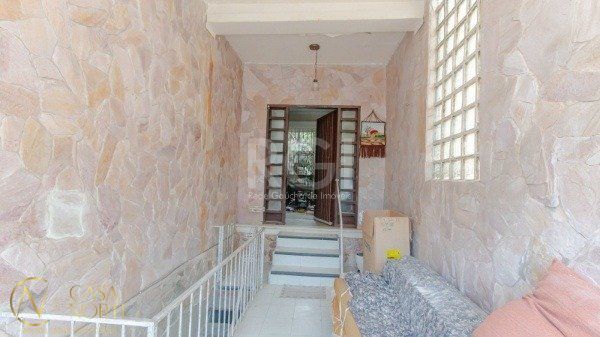 Casa à venda com 3 quartos, 220m², 2 vagas, Rua Visconde de Duprat no bairro Petrópolis em Porto Alegre