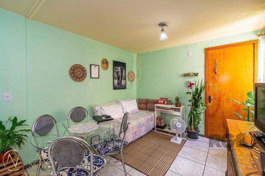 Apartamento à venda com 2 quartos, 38m², 1 vaga, Beco Pedro Rodrigues Bittencourt no bairro Vila Nova em Porto Alegre