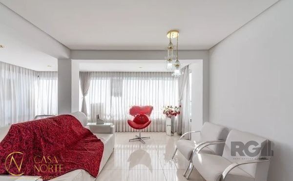 Cobertura à venda com 2 quartos, 207m², 2 vagas, Avenida Nilópolis no bairro Petrópolis em Porto Alegre