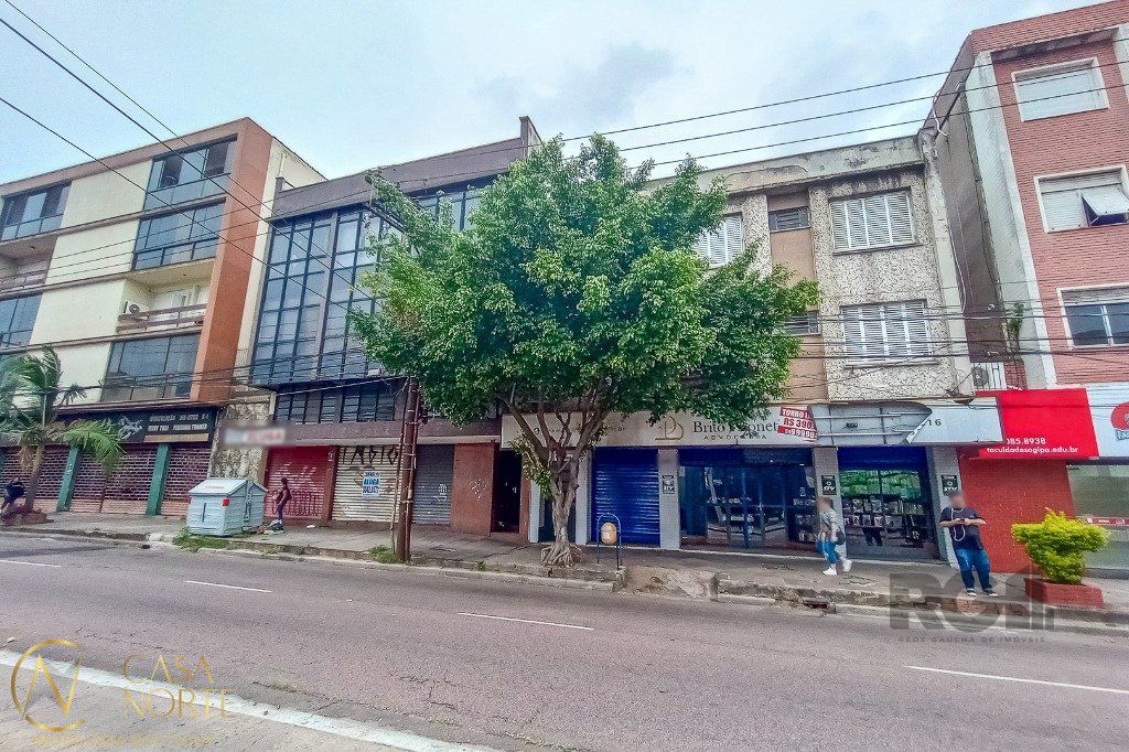 Apartamento à venda com 2 quartos, 60m², Avenida Benjamin Constant no bairro São João em Porto Alegre